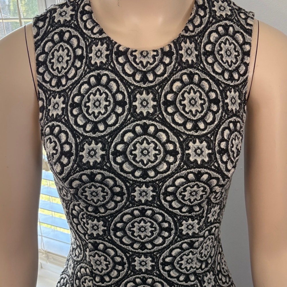 Zara Black and White Floral Mini Dress - Picture 2 of 4